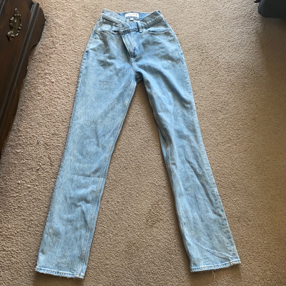 Abercrombie 90s straight ultra high rise jeans